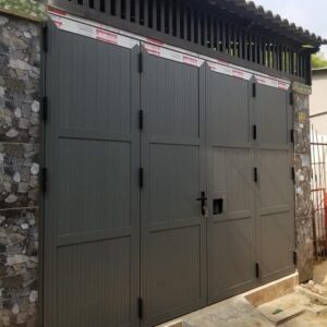 Cửa xingfa nhôm lá